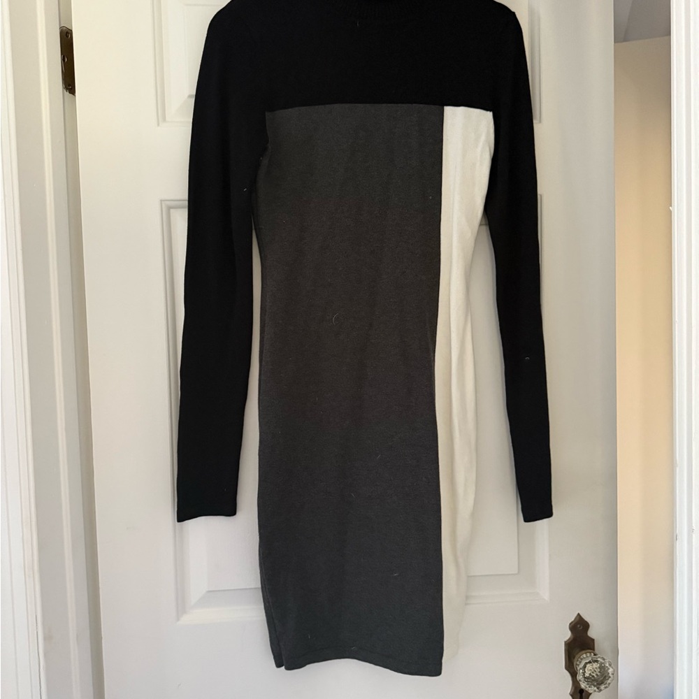 Colorblock Long Sleeve Dress - Black, Gray, and White